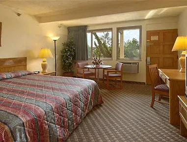 Hotel Costa Mesa Inn - Newport Beach Area